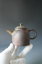 Load image into Gallery viewer, Wood Fired Jingdezhen Stoneware Teapot 柴烧茶壶 175ml
