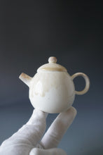 Load image into Gallery viewer, Wood Fired Jingdezhen Stoneware Teapot 柴烧茶壶 145ml
