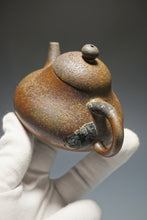 Load image into Gallery viewer, Wood Fired Yellow Jiangponi Hulupiao Yixing Teapot 柴烧黄降坡泥葫芦瓢 150ml

