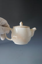 Load image into Gallery viewer, Wood Fired Jingdezhen Stoneware Teapot 柴烧茶壶 190ml
