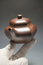 Load image into Gallery viewer, Wood Fired Lao Zini Hexagon Lianzi Yixing Teapot 柴烧老紫泥六方莲子 215ml
