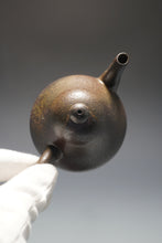 Load image into Gallery viewer, Wood Fired Lao Zini Siting Yixing Teapot 柴烧老紫泥思亭 140ml
