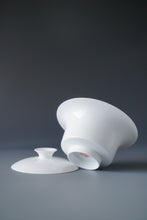Load image into Gallery viewer, Light Cloud Tianbai White Jingdezhen Porcelain Gaiwan 甜白两才轻云盖碗 110ml
