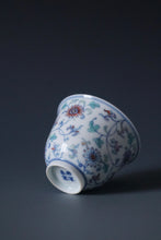 Load image into Gallery viewer, Wood Fired Doucai Flowers Jingdezhen Porcelain Teacup 柴窑斗彩菊花杯 90ml

