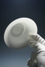 Load image into Gallery viewer, Light Cloud Tianbai White Jingdezhen Porcelain Gaiwan 甜白两才轻云盖碗 110ml

