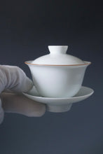Load image into Gallery viewer, 110ml Classic Jingdezhen Porcelain Gaiwan with Brown Rim 甜白小福圆盖碗
