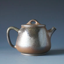 Load image into Gallery viewer, Wood Fired Tall Shipiao Nixing Teapot by Li Wenxin 李文新柴烧坭兴石瓢 170ml
