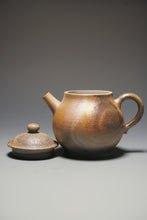 Load image into Gallery viewer, Wood Fired Panhu Nixing Teapot by Li Wenxin 李文新柴烧坭兴壶 125ml
