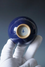 Load image into Gallery viewer, 120ml Jilan Blue Ruyao Chicken Heart Teacup 善窑汝窑霁蓝鸡心杯
