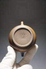 Load image into Gallery viewer, Wood Fired Tall Shipiao Nixing Teapot by Li Wenxin 李文新柴烧坭兴石瓢 170ml
