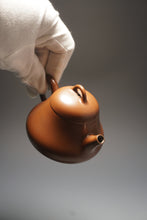Load image into Gallery viewer, Yingpiao Nixing Teapot by Li Wenxin 李文新坭兴影瓢 140ml

