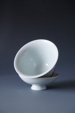 Load image into Gallery viewer, Qinghua Youlihong Crane Jingdezhen Porcelain Gaiwan 青花釉里红八大山人风格花鸟盖碗 120ml
