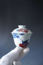 Load image into Gallery viewer, Qinghua Youlihong Crane Jingdezhen Porcelain Gaiwan 青花釉里红八大山人风格花鸟盖碗 120ml
