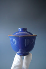 Load image into Gallery viewer, Blue Ruyao Gaiwan by KengKou Studio 坑口烧汝窑霁蓝盖碗
