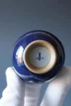 Load image into Gallery viewer, 80ml Jilan Blue Ruyao Teacup by Shan Kilns 善窑汝窑霁蓝直身盏
