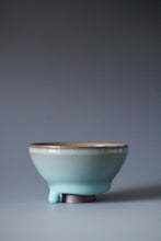 Load image into Gallery viewer, 100ml Dripping Jade Blue Ruyao Teacup by KengKou Studio 坑口烧汝窑青绿悟道杯
