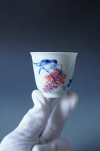 Load image into Gallery viewer, 85ml Qinghua Flower and Bird Jingdezhen Porcelain Teacup by KuangShi 青花匡石手绘花鸟杯

