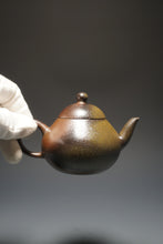 Load image into Gallery viewer, Wood Fired Dicaoqing Pear Yixing Teapot No.1 柴烧底槽清梨形 160ml
