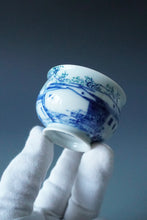 Load image into Gallery viewer, 75ml Qinghua Hometown Jingdezhen Porcelain Teacup by KuangShi 青花匡石手绘故乡杯

