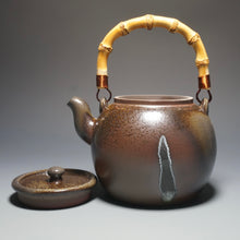 Load image into Gallery viewer, Wood Fired Huanglong Shan Zini Yixing Clay Round Kettle No.1 柴烧夹砂黄龙山紫泥烧水壶 820ml
