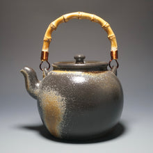 Load image into Gallery viewer, Wood Fired Huanglong Shan Zini Yixing Clay Round Kettle No.2 柴烧夹砂黄龙山紫泥烧水壶 820ml
