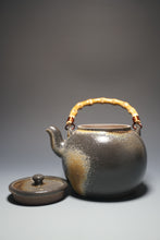 Load image into Gallery viewer, Wood Fired Huanglong Shan Zini Yixing Clay Round Kettle No.2 柴烧夹砂黄龙山紫泥烧水壶 820ml
