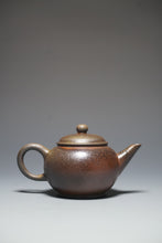 Load image into Gallery viewer, Wood Fired Dicaoqing Shuiping Yixing Teapot No.2 柴烧底槽清水平 80ml
