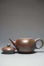 Load image into Gallery viewer, Wood Fired Dicaoqing Shuiping Yixing Teapot No.2 柴烧底槽清水平 80ml
