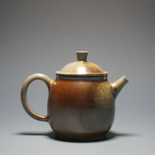 Load image into Gallery viewer, Wood Fired Julunzhu Nixing Teapot by Li Wenxin 李文新柴烧巨轮珠 160ml
