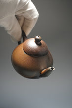 Load image into Gallery viewer, Wood Fired Dicaoqing Pear Yixing Teapot No.3 柴烧底槽清梨形 160ml
