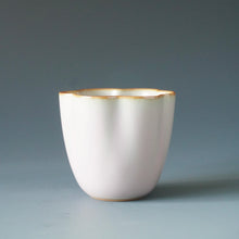 Load image into Gallery viewer, Pink Ruyao Six-Lobed Teacup by Shan Kilns 善窑粉红汝窑六瓣杯 80ml
