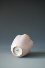 Load image into Gallery viewer, Pink Ruyao Six-Lobed Teacup by Shan Kilns 善窑粉红汝窑六瓣杯 80ml
