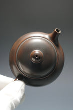 Load image into Gallery viewer, Fanggu Dark Nixing Teapot by Li Wenxin 李文新坭兴仿古 (深) 130ml
