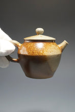 Load image into Gallery viewer, Wood Fired Gaopan Nixing Teapot by Li Wenxin 李文新柴烧坭兴高潘 130ml
