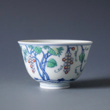 Load image into Gallery viewer, Doucai Grapes Jingdezhen Porcelain Teacup 斗彩成化葡萄杯 105ml
