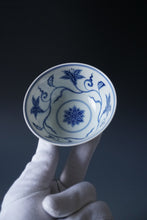 Load image into Gallery viewer, Wood Fired Qinghua Lillies Jingdezhen Porcelain Teacup 柴窑青花百合杯 140ml
