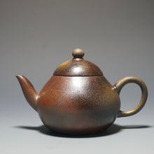 Load image into Gallery viewer, Wood Fired Dicaoqing Pear Yixing Teapot No.3 柴烧底槽清梨形 160ml
