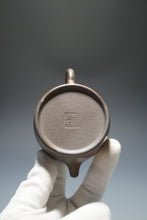 Load image into Gallery viewer, Wood Fired Dicaoqing Dezhong Yixing Teapot 底槽清柴烧德钟 130ml
