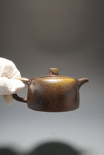 Load image into Gallery viewer, Wood Fired Dicaoqing Jinglan Yixing Teapot No.1 底槽清柴烧井栏 230ml

