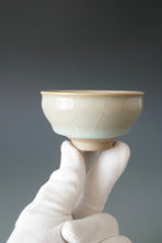 Load image into Gallery viewer, 100ml Ltd. Ed. Ruyao FangHua Beauty’s Shoulder Teacup no.2 芳华汝窑美人肩
