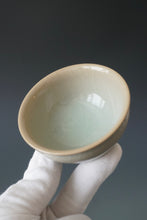 Load image into Gallery viewer, 100ml Ltd. Ed. Ruyao FangHua Beauty’s Shoulder Teacup no.3 芳华汝窑美人肩
