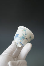 Load image into Gallery viewer, Wood Fired Doucai Bamboo and Stone Jingdezhen Porcelain Teacup 柴窑斗彩石竹杯 90ml
