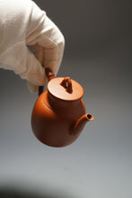 Load image into Gallery viewer, Fully Handmade Zhuni Zhuyin Yixing Teapot by Yu Bo 全手工余波朱泥竹隐 120ml
