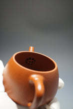 Load image into Gallery viewer, Fully Handmade Zhuni Jinglan Piao Yixing Teapot by Yu Bo 全手工余波极品朱泥井栏瓢竹 180ml
