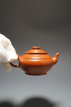 Load image into Gallery viewer, Fully Handmade Zhuni Shangxinqiao Yixing Teapot by Huang Qiuhui 全手工黄秋慧极品朱泥上新桥 155ml
