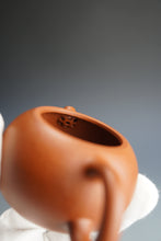 Load image into Gallery viewer, Fully Handmade Zhuni Xishi Teapot by Yu Bo 全手工余波极品朱泥小西施 100ml
