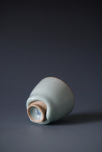 Load image into Gallery viewer, 65ml Shan Kilns Dripping Azure Ruyao Tall Teacup 善窑汝窑天青流釉杯

