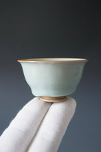 Load image into Gallery viewer, 60ml Shan Kilns Dripping Azure Ruyao Teacup 善窑汝窑天青流釉杯
