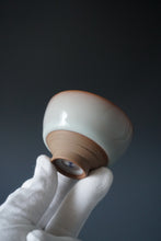 Load image into Gallery viewer, 90ml Ltd. Ed. Shan Kilns Ruyao FangHua Hanlu Teacup no.1 善窑汝窑芳华杯
