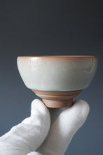 Load image into Gallery viewer, 90ml Ltd. Ed. Shan Kilns Ruyao FangHua Hanlu Teacup no.2 善窑汝窑芳华杯
